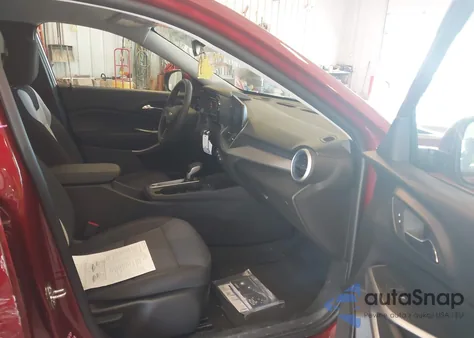 2024 Chevrolet Trax Fwd Sp из США, поврежденный, VIN KL77LFE21RC007308